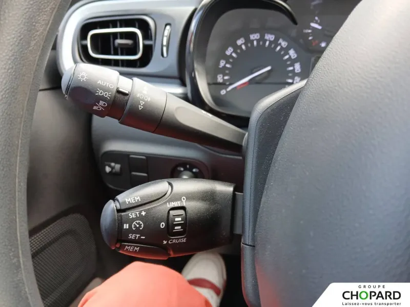 Image secondaire du véhicule 6