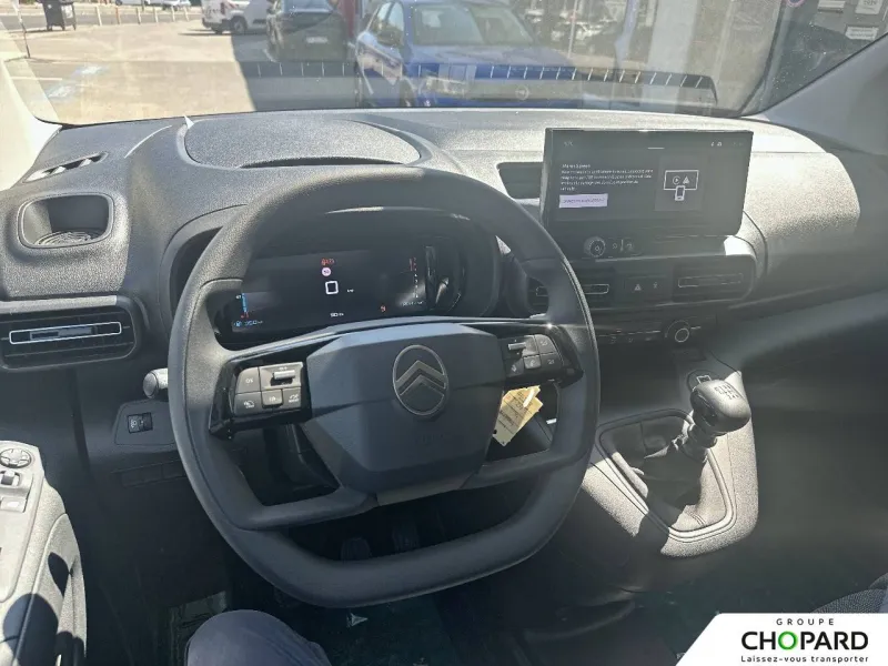 Image secondaire du véhicule 11