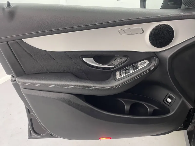 Image secondaire du véhicule 31