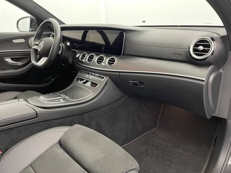 Image secondaire du véhicule 32