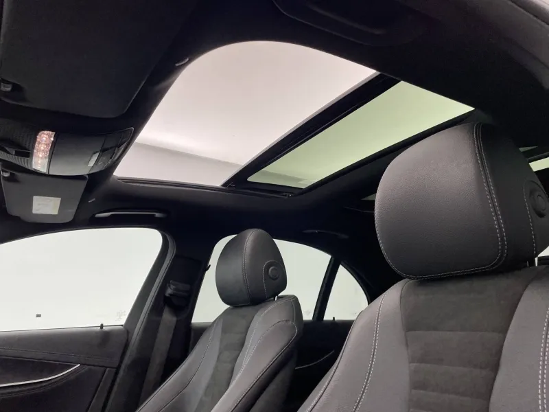 Image secondaire du véhicule 36