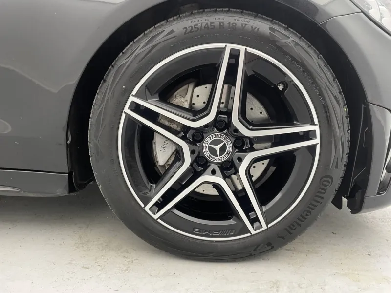 Image secondaire du véhicule 18