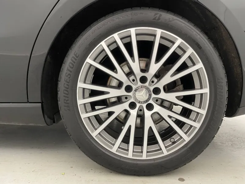 Image secondaire du véhicule 14