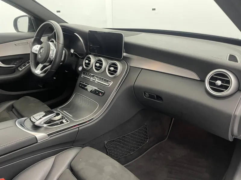 Image secondaire du véhicule 32