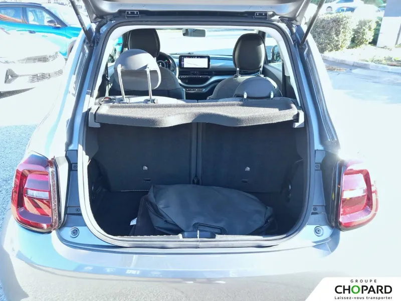 Image secondaire du véhicule 9