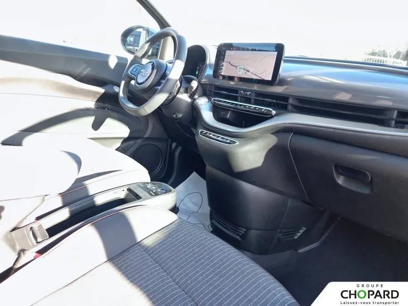 Image secondaire du véhicule 14