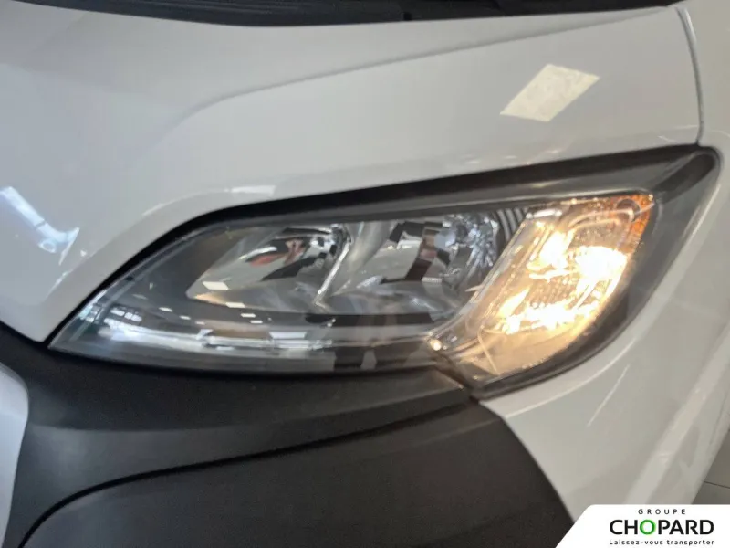 Image secondaire du véhicule 22