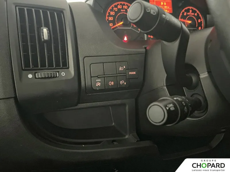 Image secondaire du véhicule 25