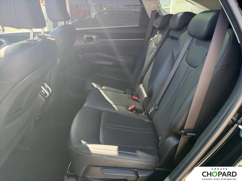 Image secondaire du véhicule 19