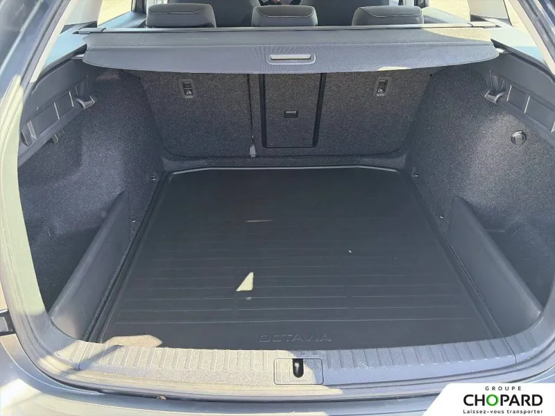 Image secondaire du véhicule 9