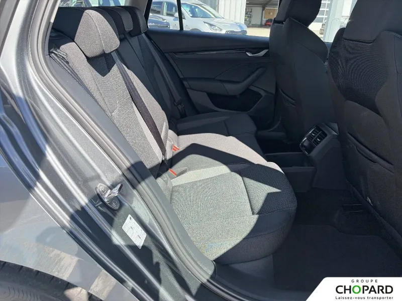 Image secondaire du véhicule 21