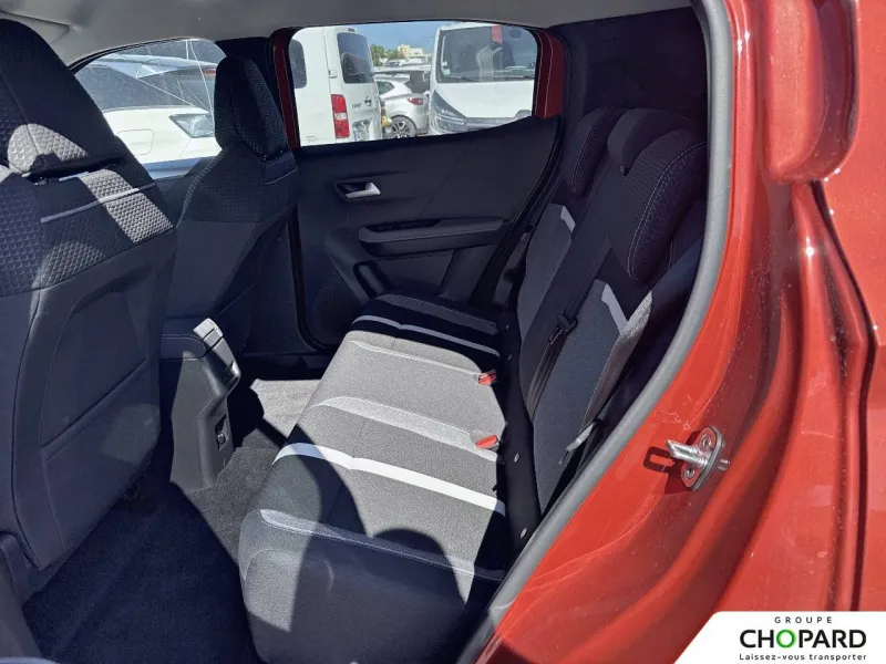 Image secondaire du véhicule 12