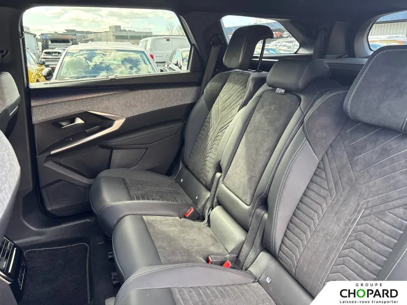 Image secondaire du véhicule 24