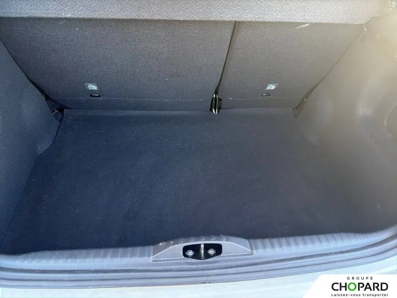 Image secondaire du véhicule 9