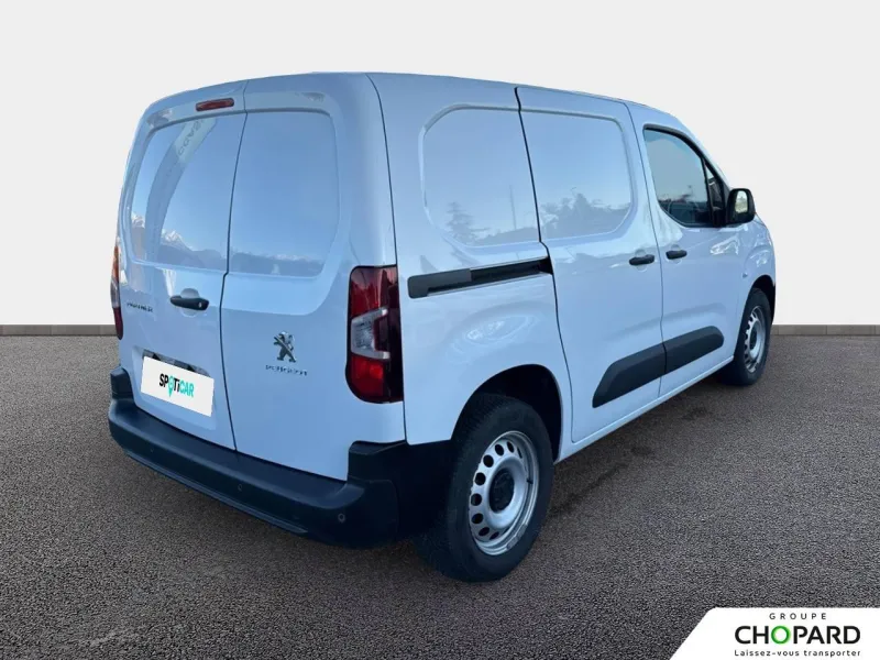 Image secondaire du véhicule 4