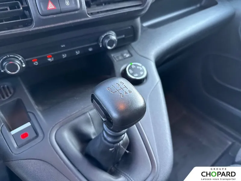 Image secondaire du véhicule 23