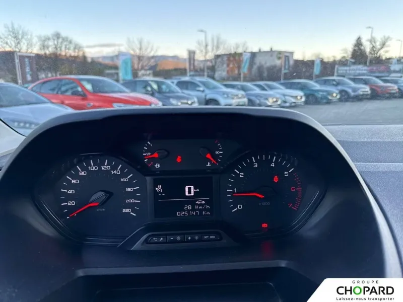 Image secondaire du véhicule 24