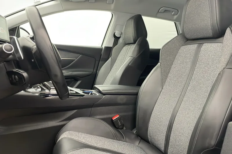 Image secondaire du véhicule 14