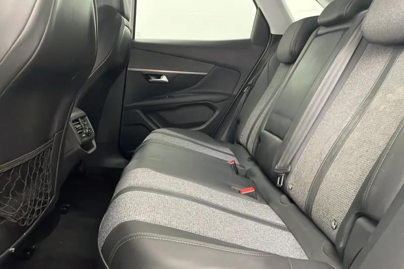 Image secondaire du véhicule 15