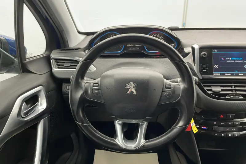 Image secondaire du véhicule 12