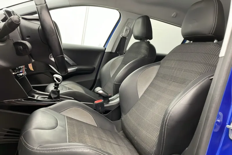 Image secondaire du véhicule 14