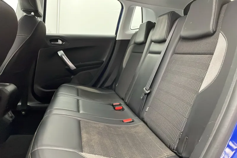 Image secondaire du véhicule 15