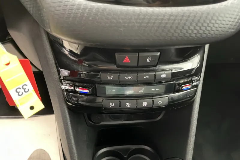 Image secondaire du véhicule 18