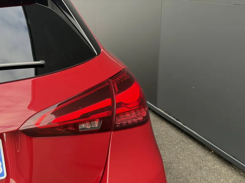 Image secondaire du véhicule 12