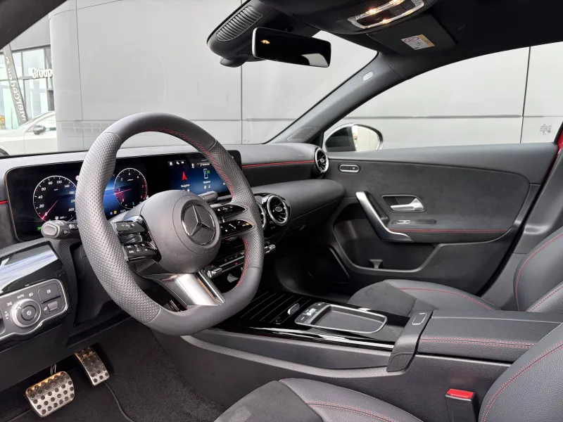 Image secondaire du véhicule 13