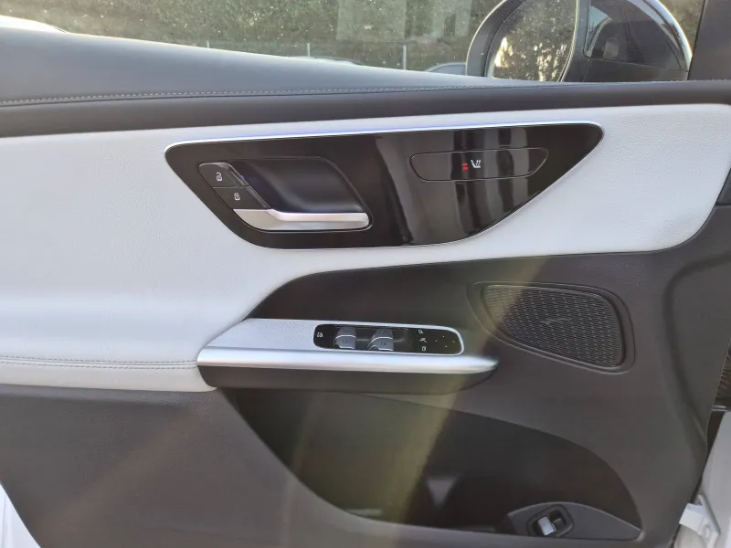 Image secondaire du véhicule 19