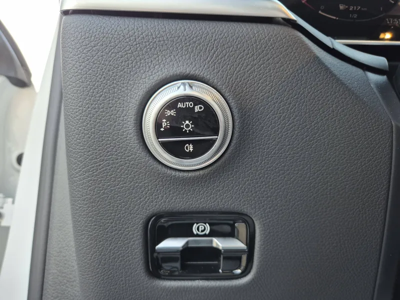 Image secondaire du véhicule 23