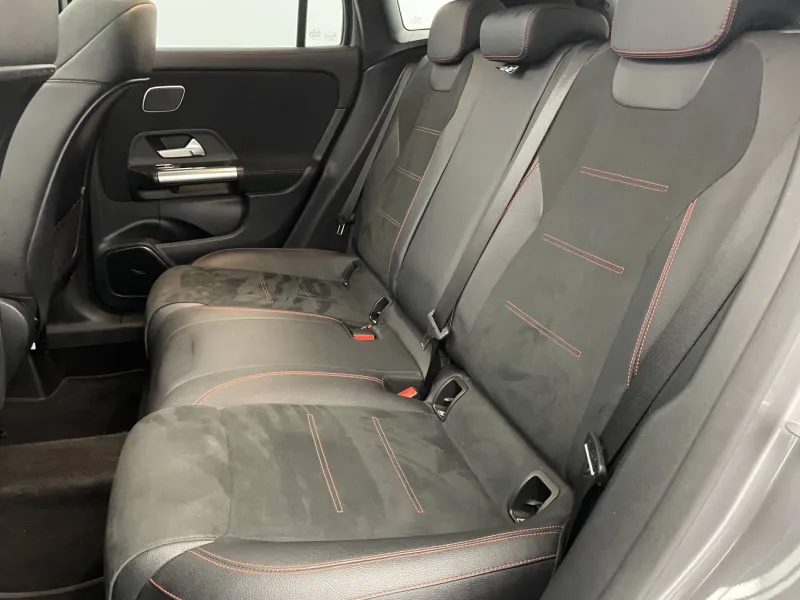 Image secondaire du véhicule 17