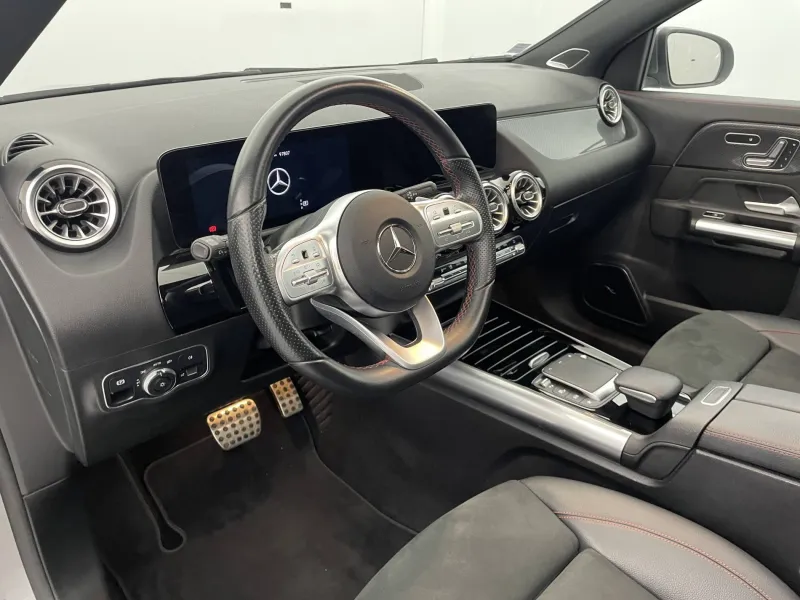 Image secondaire du véhicule 30