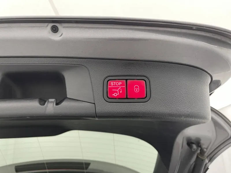 Image secondaire du véhicule 32