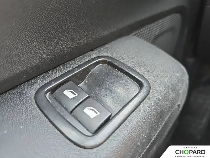 Image secondaire du véhicule 15