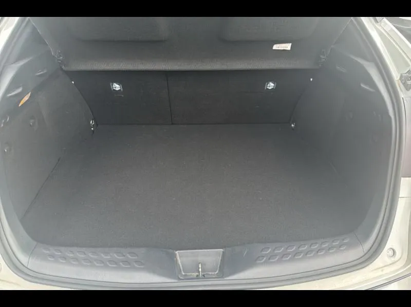 Image secondaire du véhicule 10