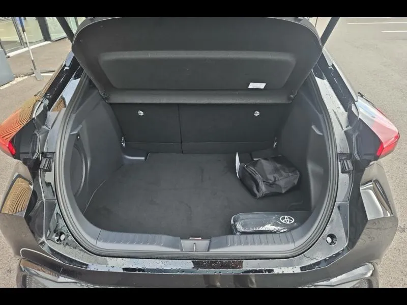 Image secondaire du véhicule 10