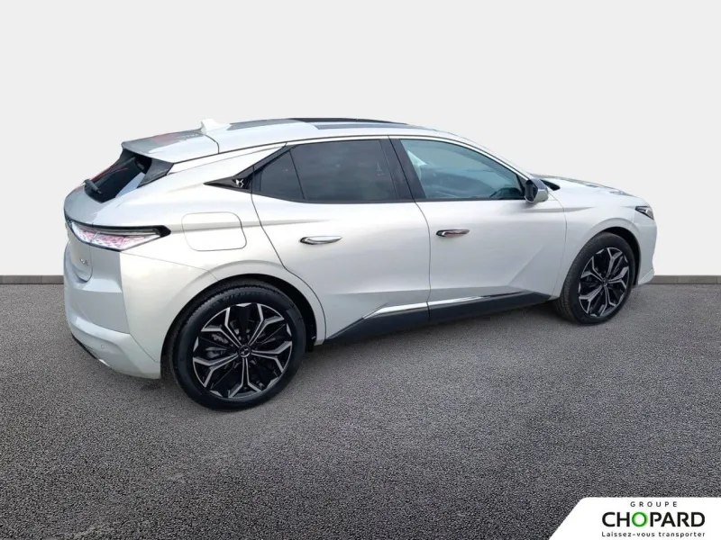 Image secondaire du véhicule 4