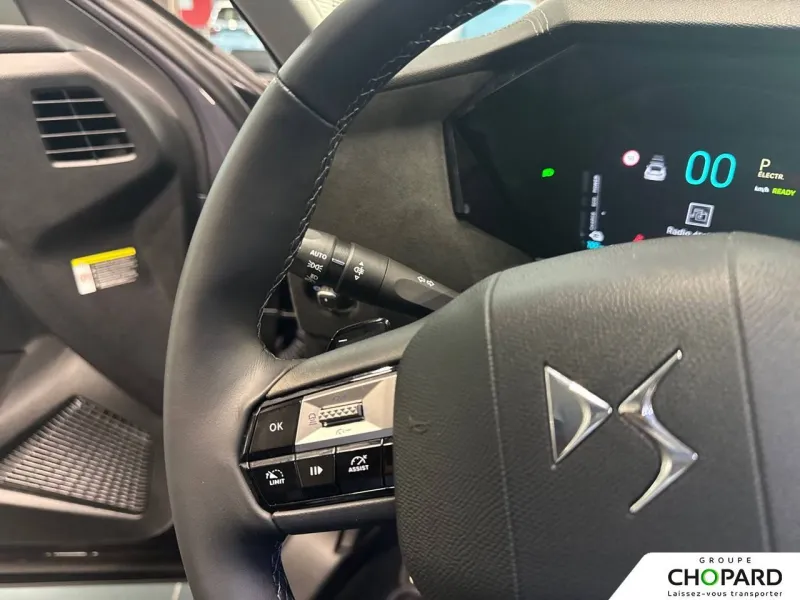 Image secondaire du véhicule 14