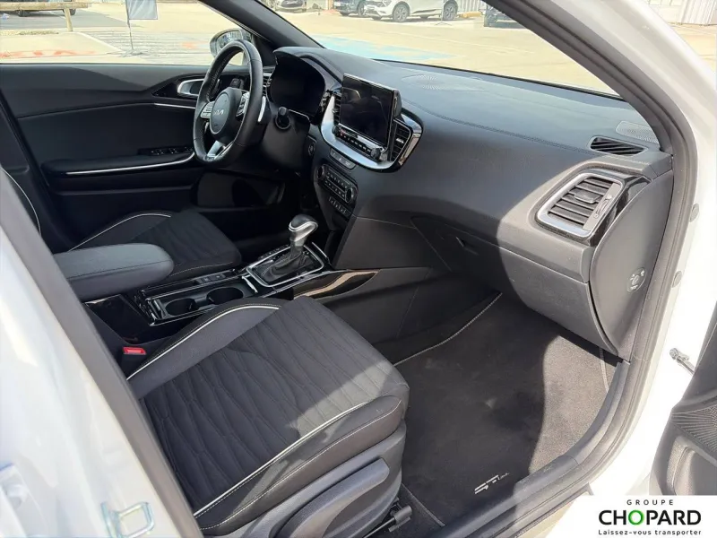 Image secondaire du véhicule 14