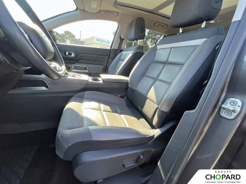 Image secondaire du véhicule 10