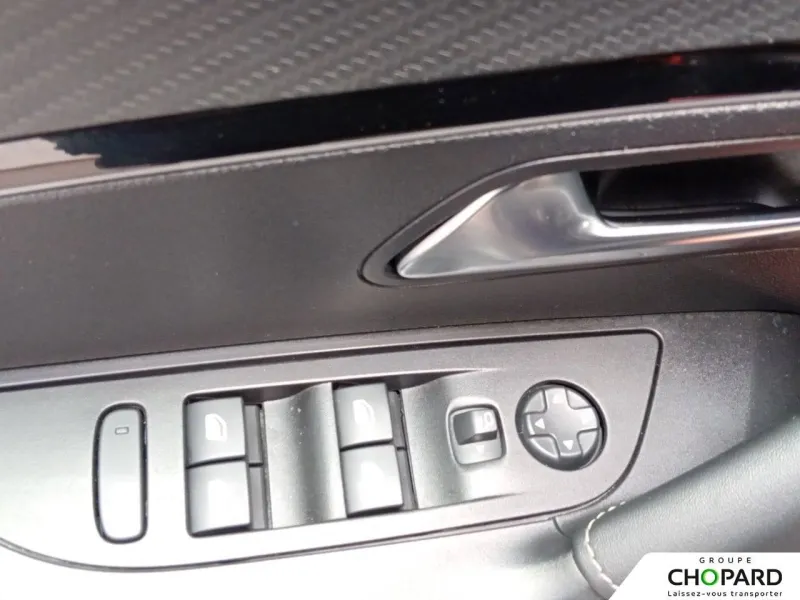 Image secondaire du véhicule 12