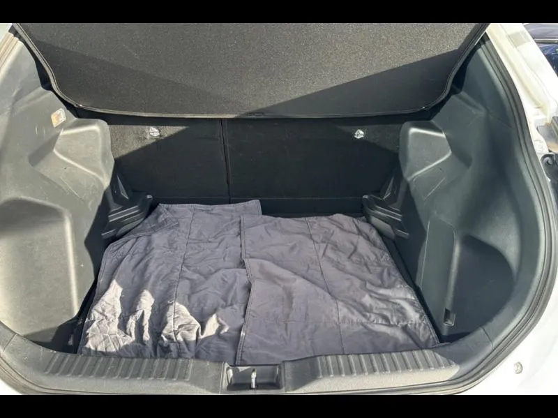 Image secondaire du véhicule 10