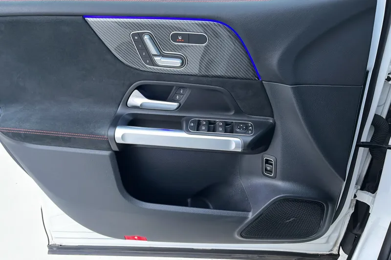 Image secondaire du véhicule 27