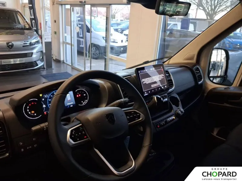 Image secondaire du véhicule 9