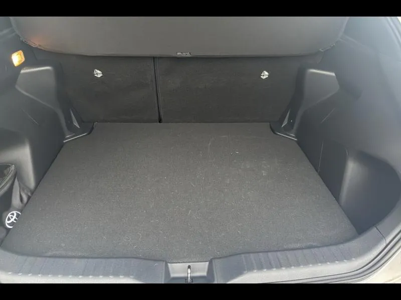 Image secondaire du véhicule 10