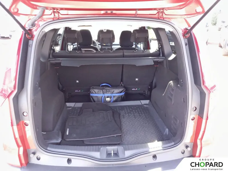 Image secondaire du véhicule 9