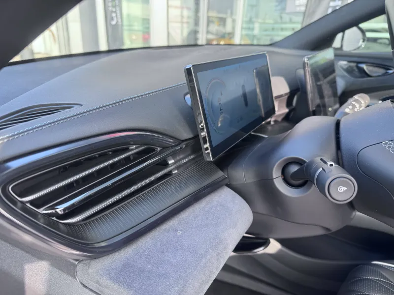 Image secondaire du véhicule 11