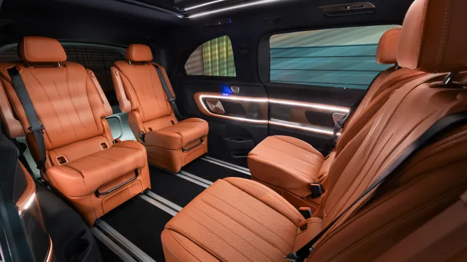 Mercedes VLE : configuration salon vip