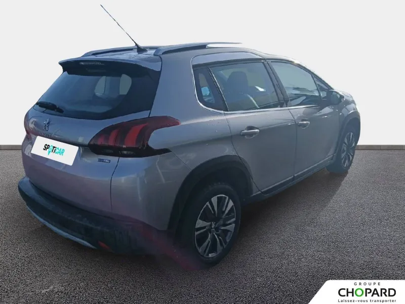 Image secondaire du véhicule 4